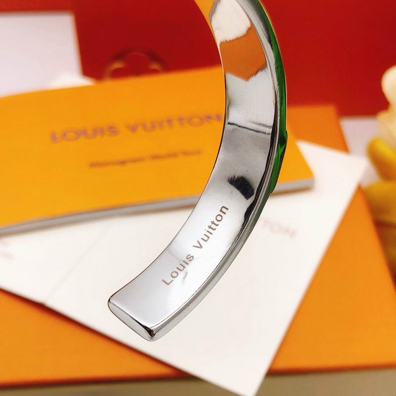 LV Bracelet 11yxx72 (14)