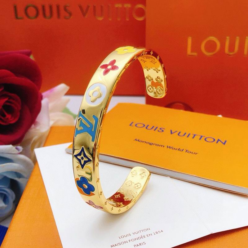 LV Bracelet 11yxx73 (2)