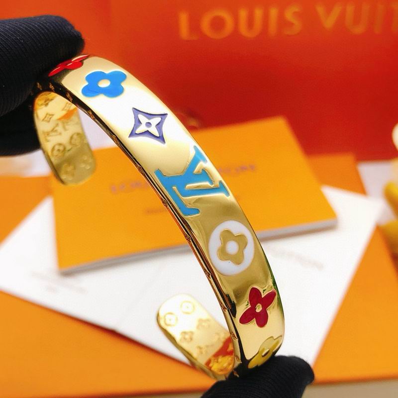 LV Bracelet 11yxx73 (6)