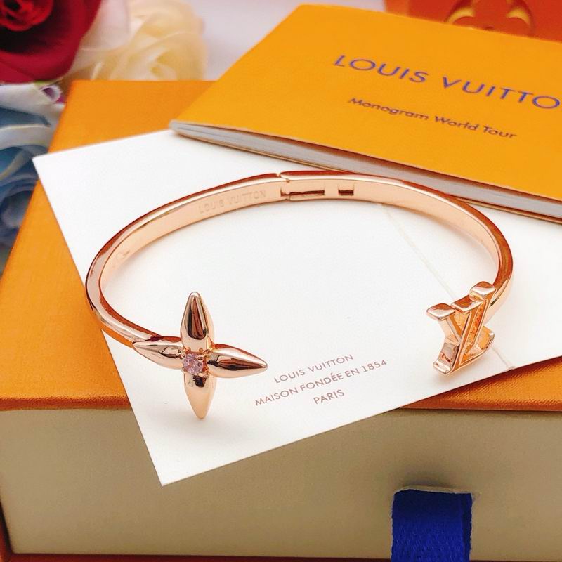 LV Bracelet 11yxx74 (11)
