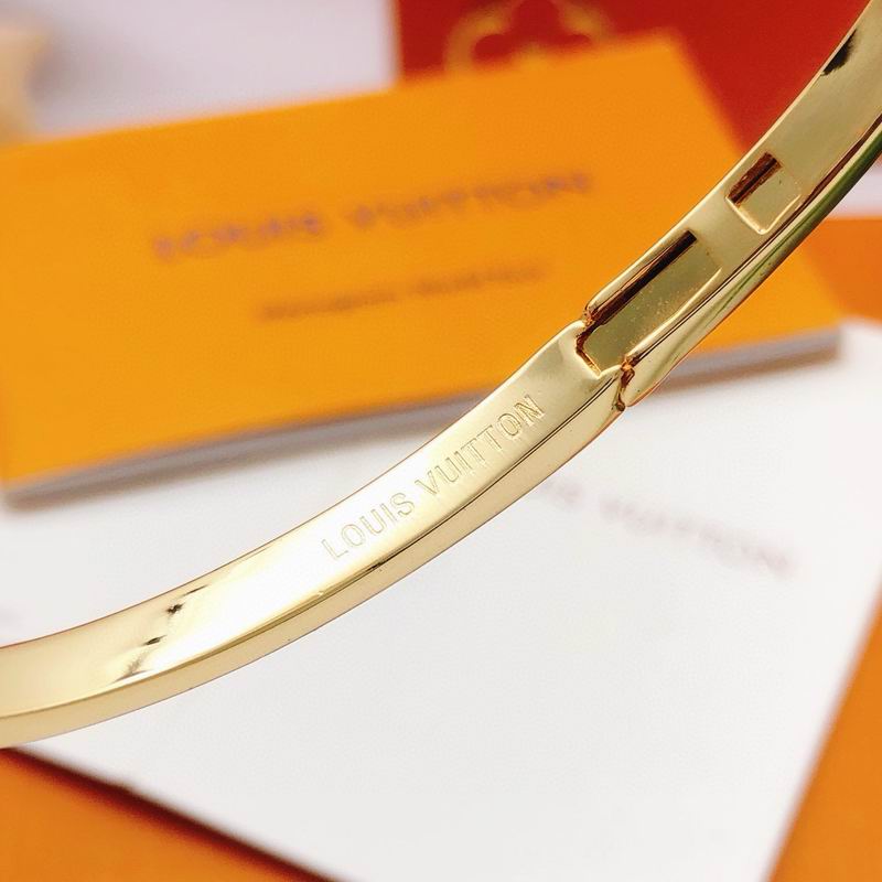 LV Bracelet 11yxx74 (20)