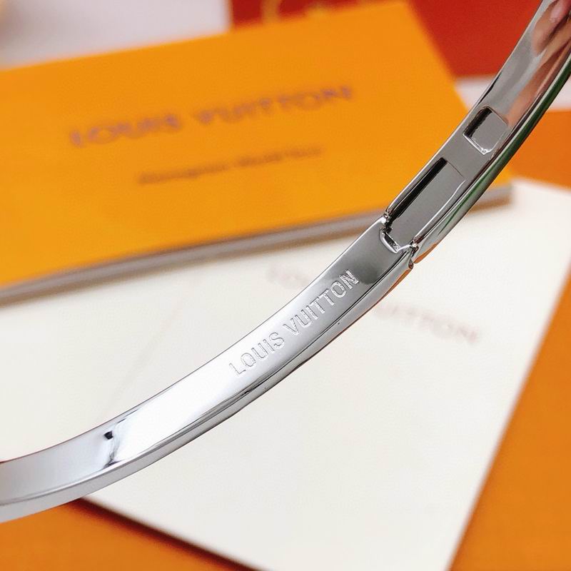 LV Bracelet 11yxx74 (6)