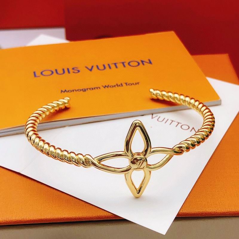 LV Bracelet 11yxx75 (19)