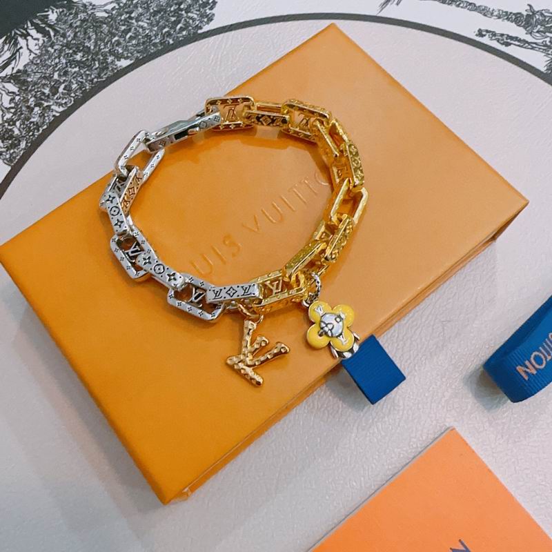 LV Bracelet 11yxx80 (1)