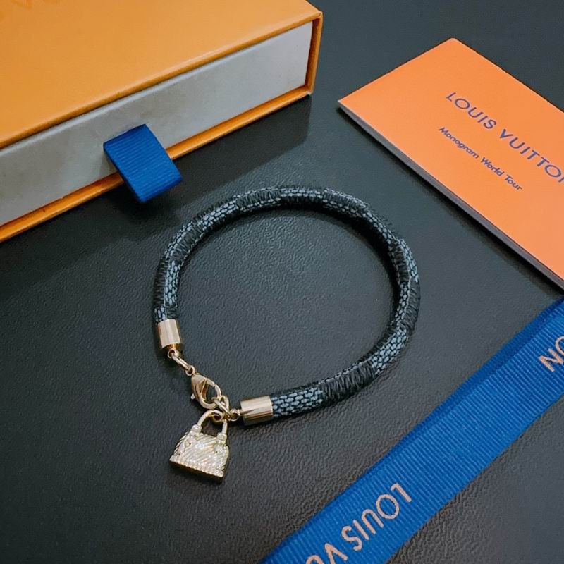 LV Bracelet 11yxx88 (2)