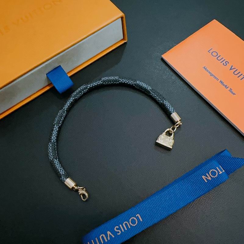 LV Bracelet 11yxx88 (5)