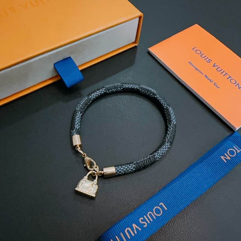 LV Bracelet 11yxx88 (6)