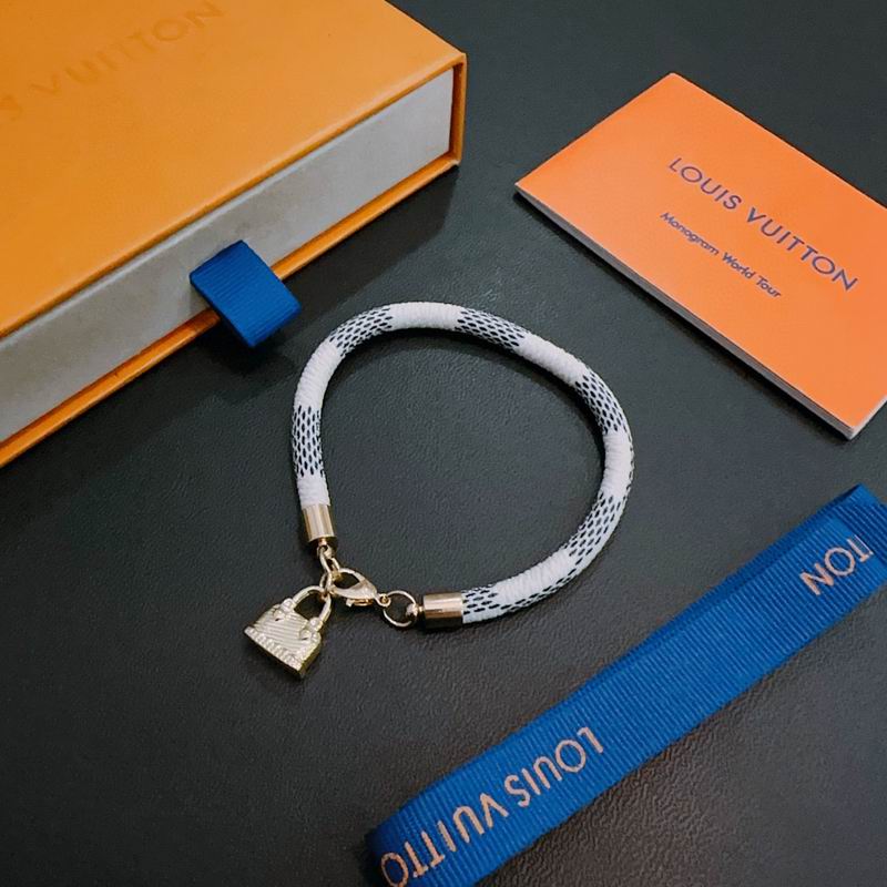 LV Bracelet 11yxx89 (1)