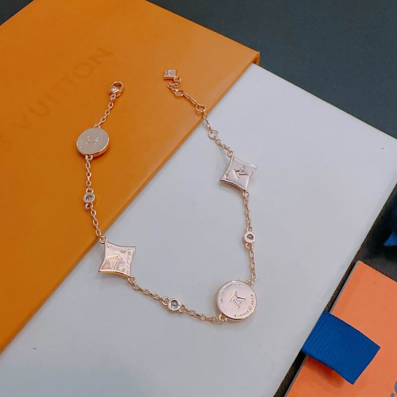 LV Bracelet 11yxx91 (7)