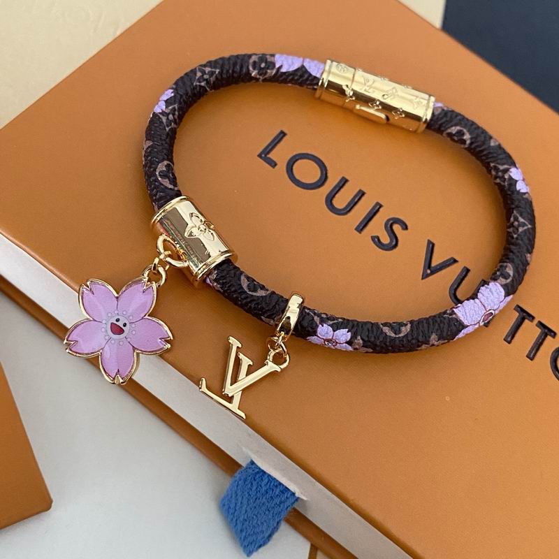 LV Bracelet 11yxx92 (2)
