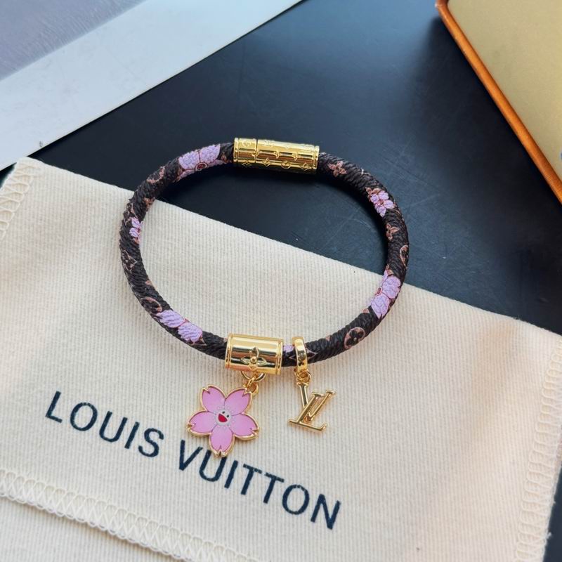 LV Bracelet 11yxx92 (7)