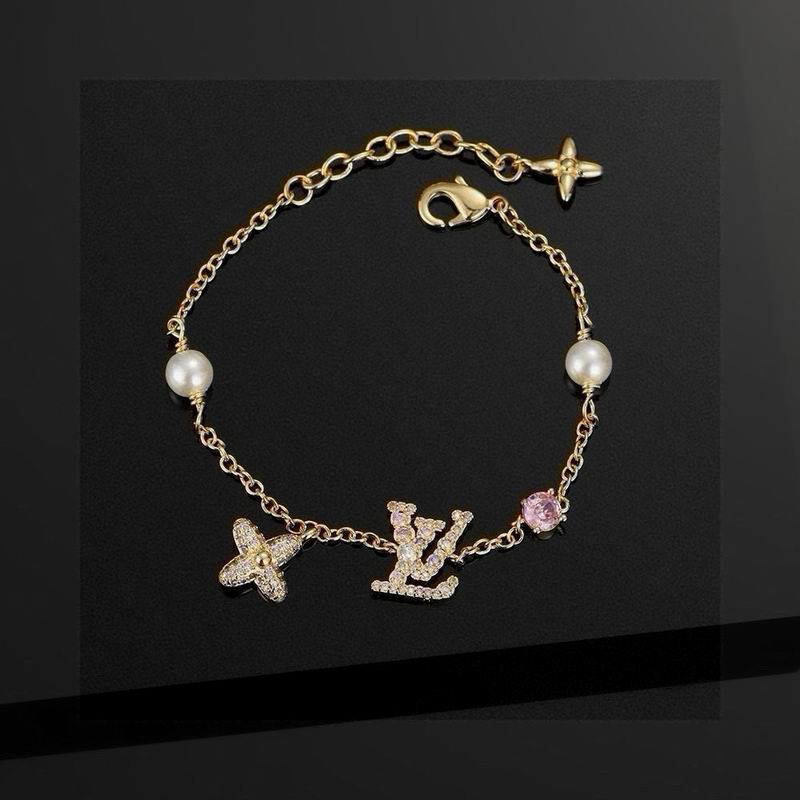 LV Bracelet 11yxx95 (6)