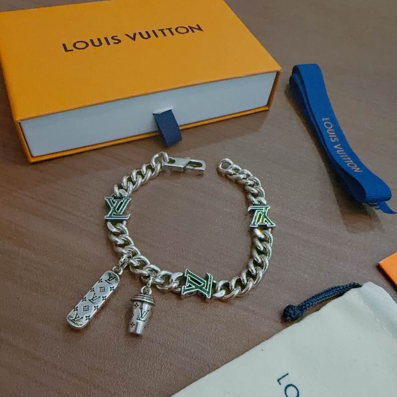 LV Bracelet 12yxx180 (4)