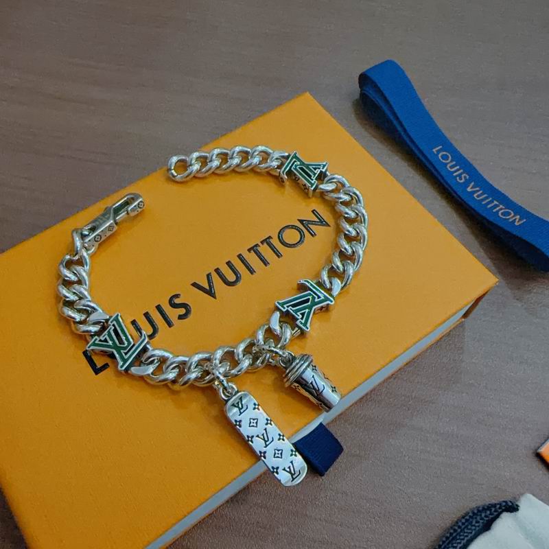 LV Bracelet 12yxx180 (6)