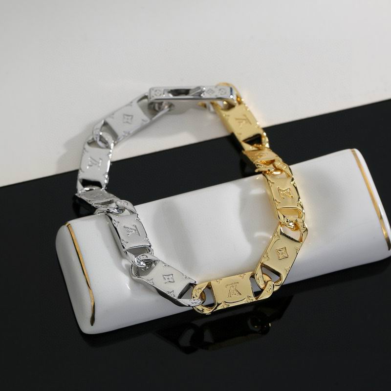 LV Bracelet 12yxx182 (4)