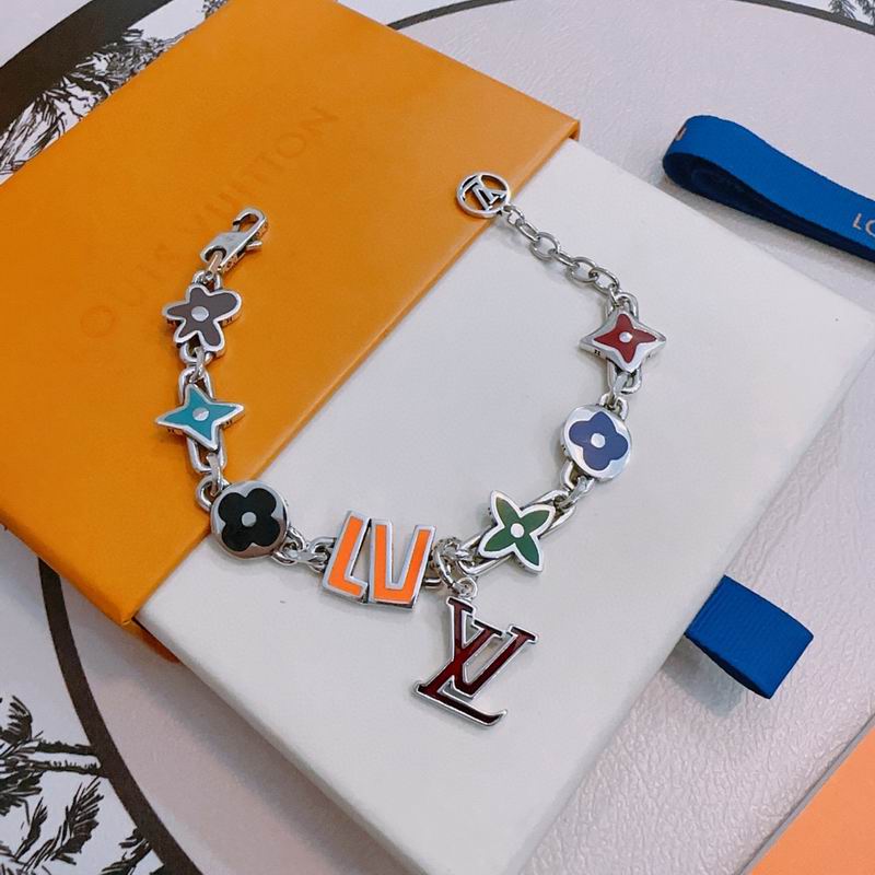 LV Bracelet 12yxx187 (5)
