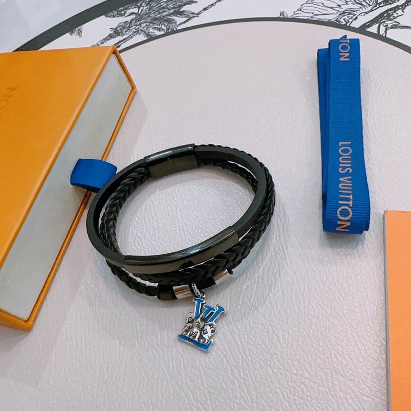 LV Bracelet 12yxx197 (4)