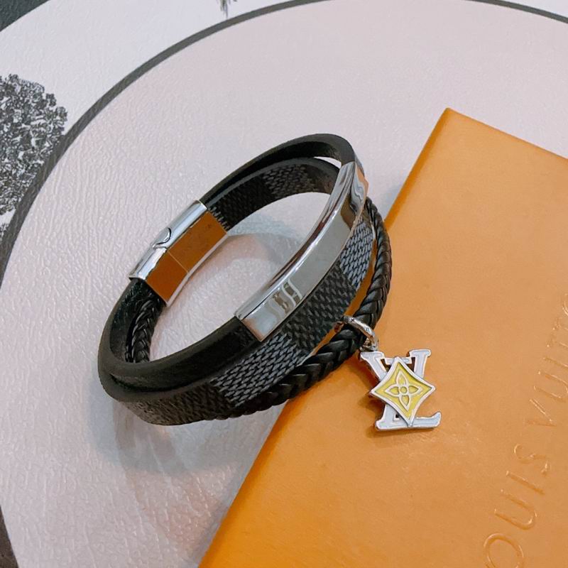 LV Bracelet 12yxx198 (3)