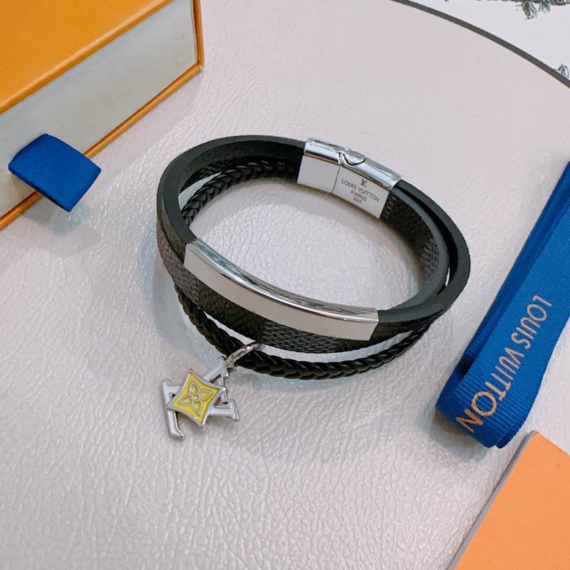 LV Bracelet 12yxx198 (5)