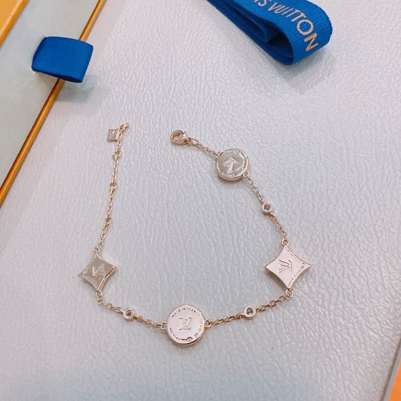 LV Bracelet 12yxx200 (5)
