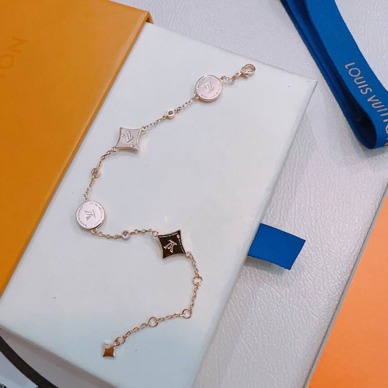 LV Bracelet 12yxx201 (6)