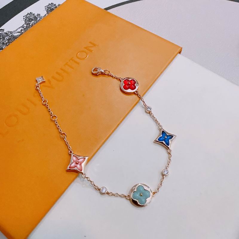 LV Bracelet 12yxx202 (4)