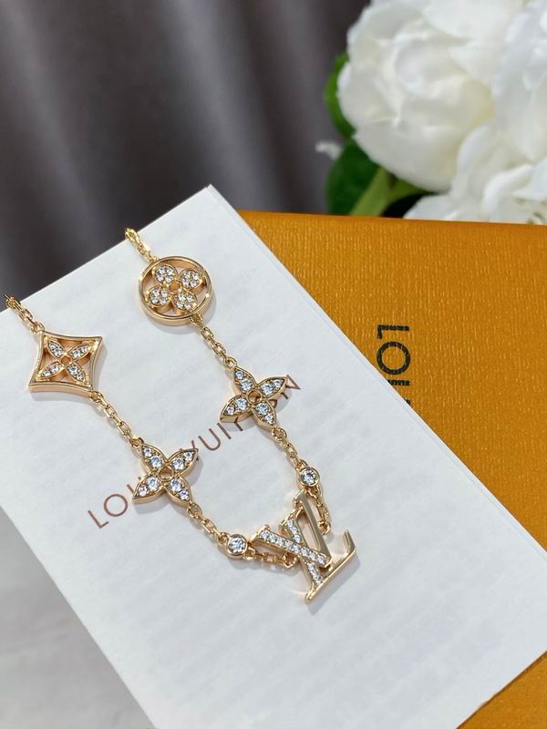 LV Bracelet 12yxx207 (3)
