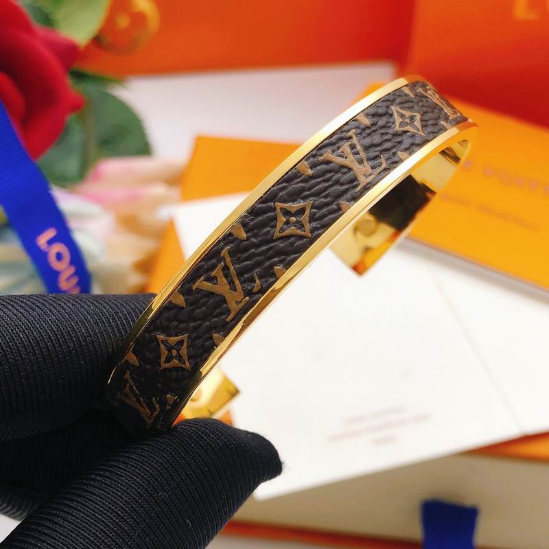 LV Bracelet 12yxx210 (5)