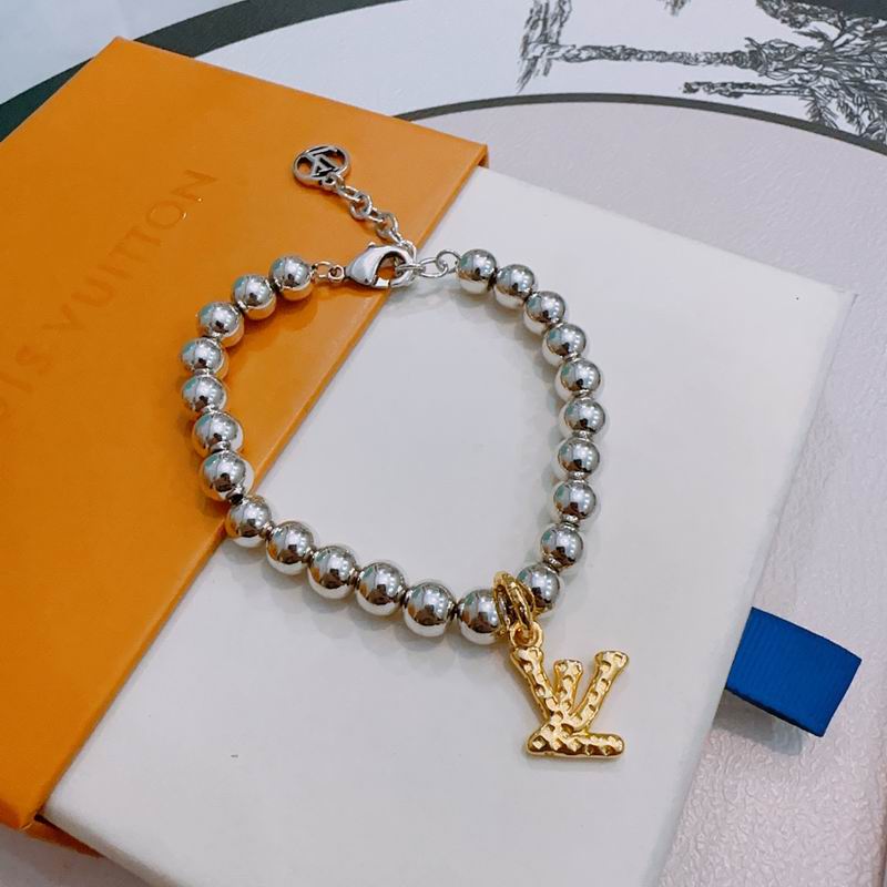 LV Bracelet 12yxx213 (1)