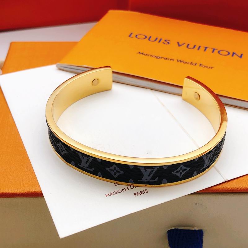 LV Bracelet 12yxx217 (12)
