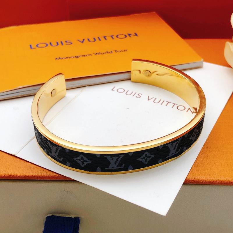 LV Bracelet 12yxx217 (13)