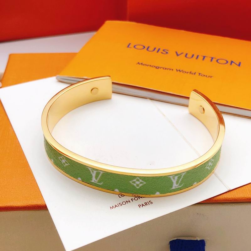 LV Bracelet 12yxx217 (2)