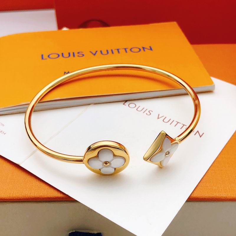LV Bracelet 12yxx218 (5)