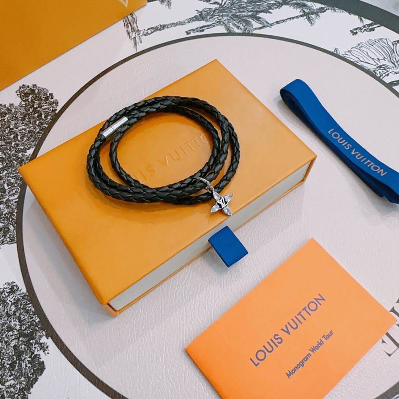 LV Bracelet 12yxx221 (4)