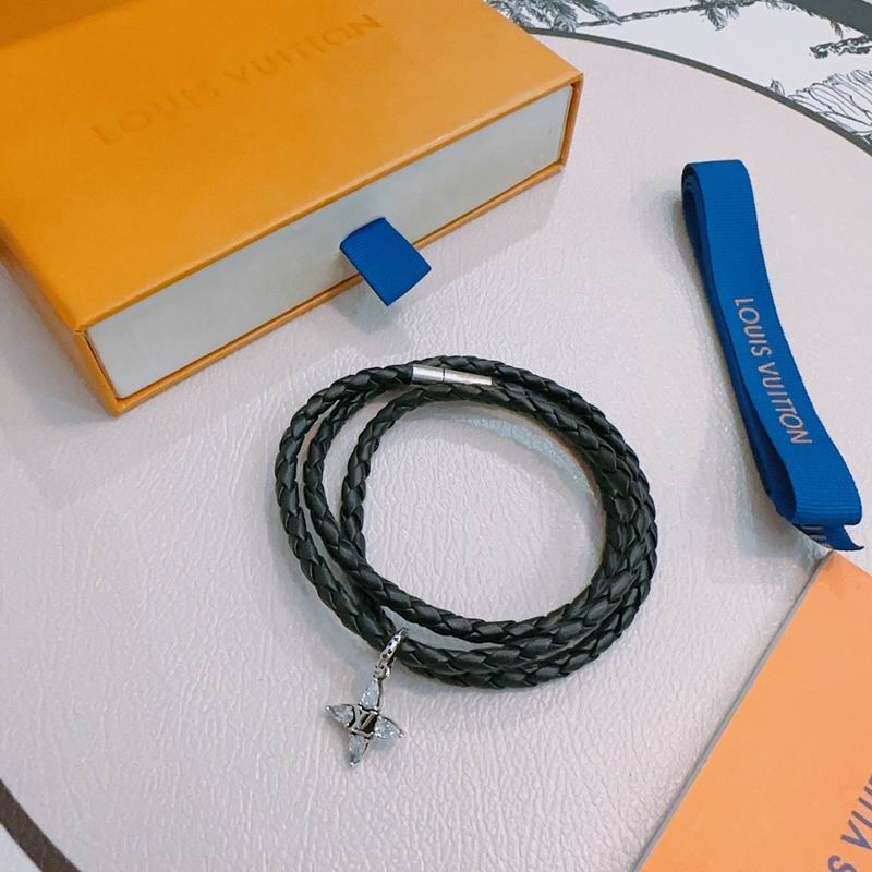 LV Bracelet 12yxx221 (5)