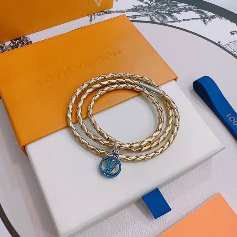 LV Bracelet 12yxx223 (2)