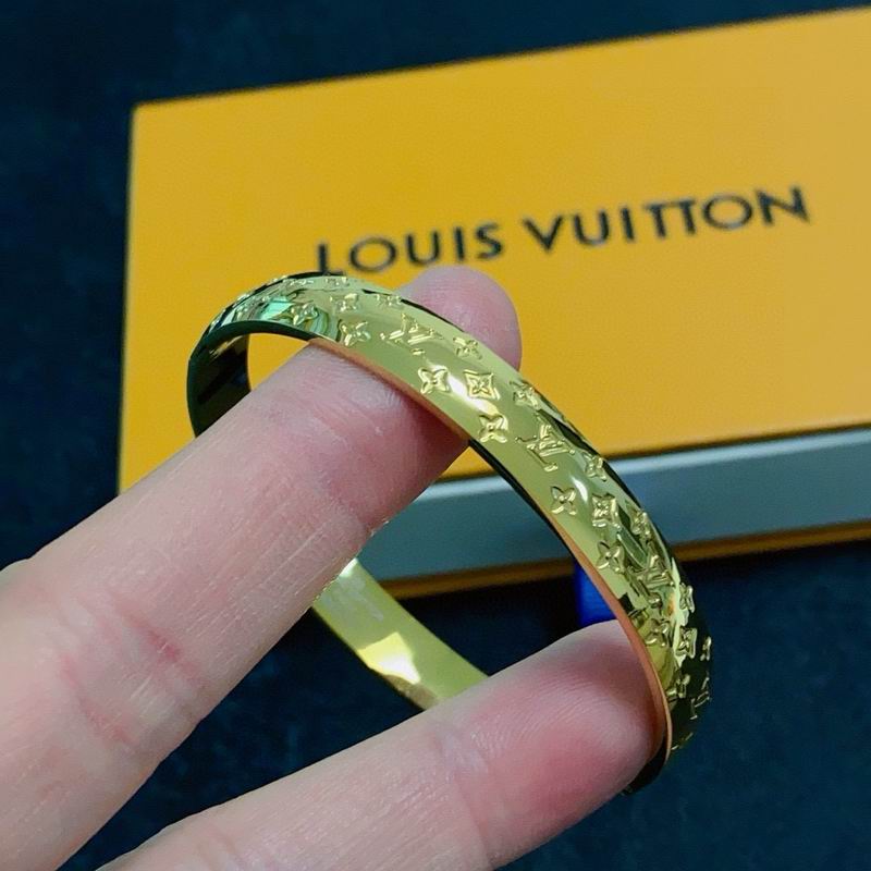 LV Bracelet 12yxx225 (6)