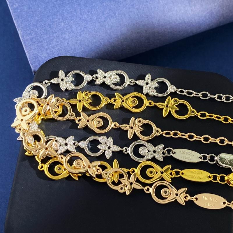 LV Bracelet 12yxx226 (2)