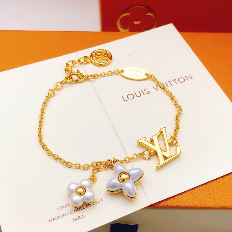 LV Bracelet 12yxx231 (3)
