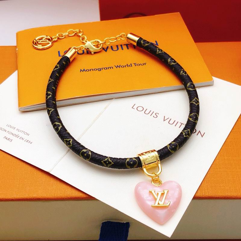 LV Bracelet 12yxx232 (11)