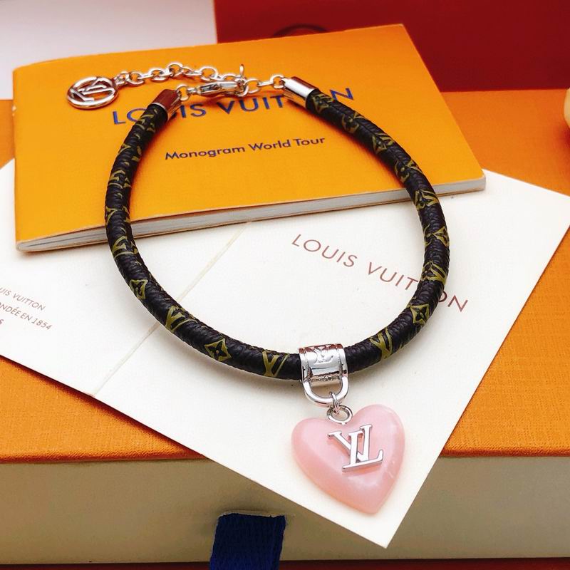 LV Bracelet 12yxx232 (7)