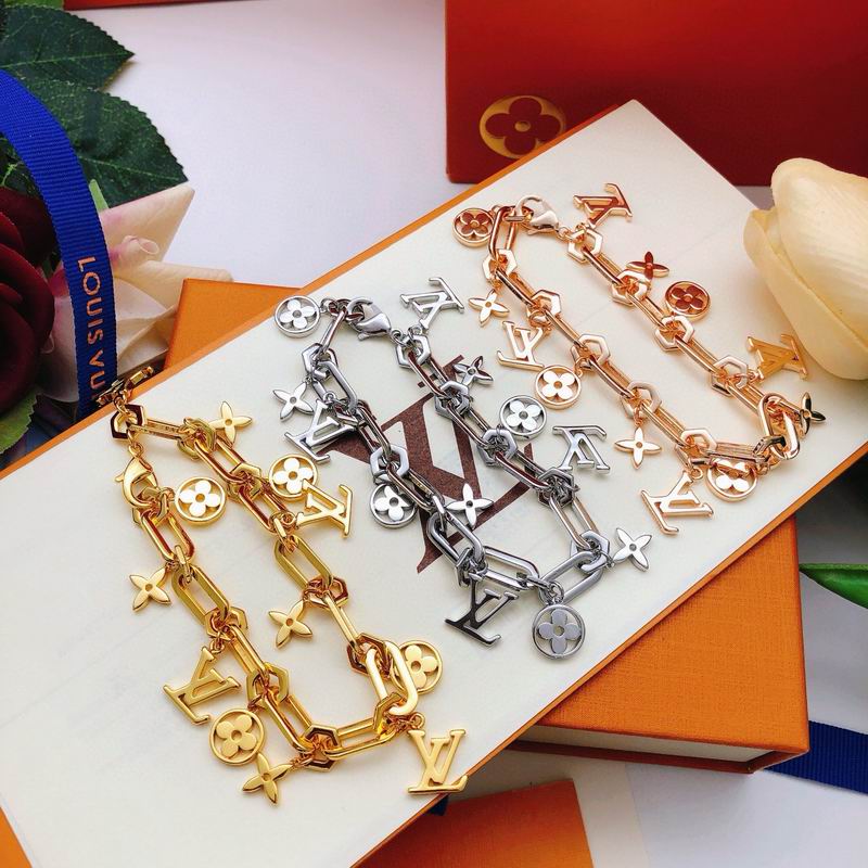 LV Bracelet 12yxx233 (1)