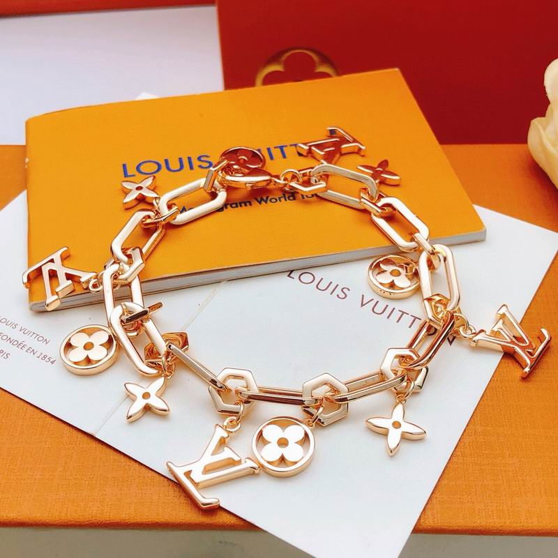 LV Bracelet 12yxx233 (3)