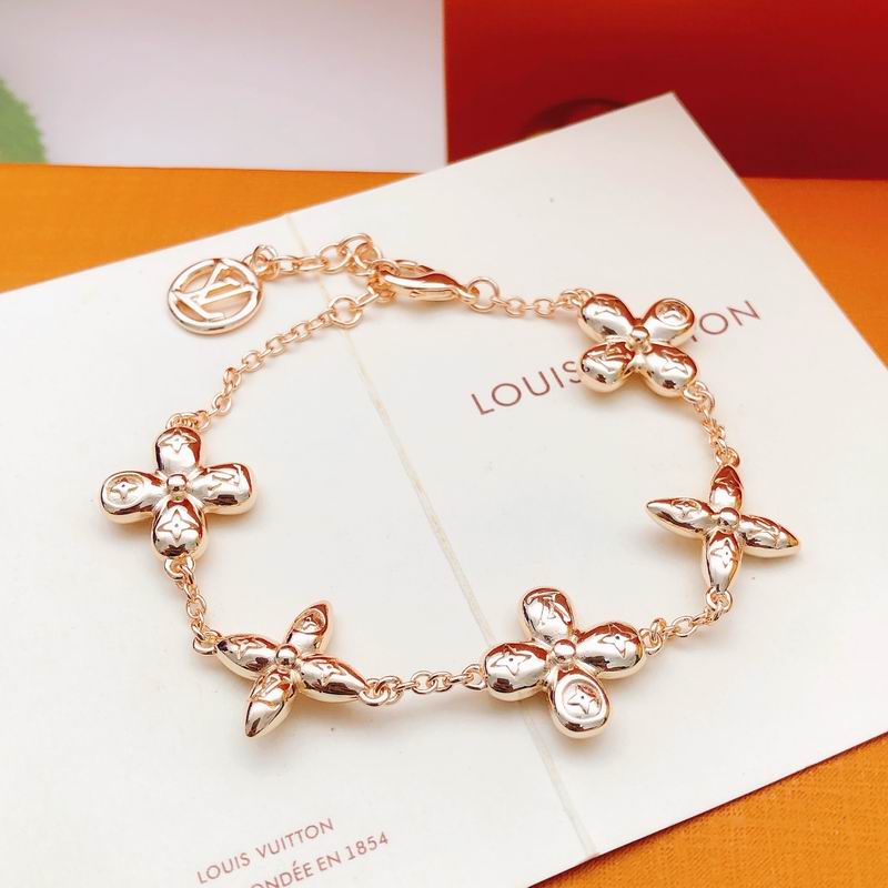 LV Bracelet 12yxx236 (5)