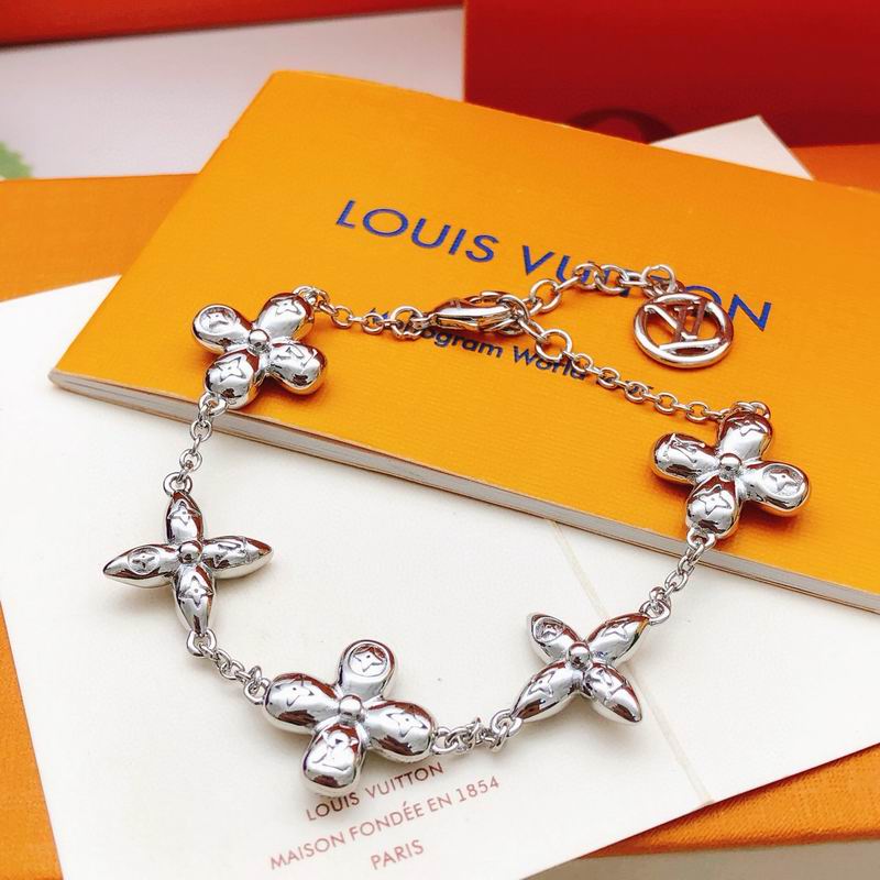 LV Bracelet 12yxx236 (7)