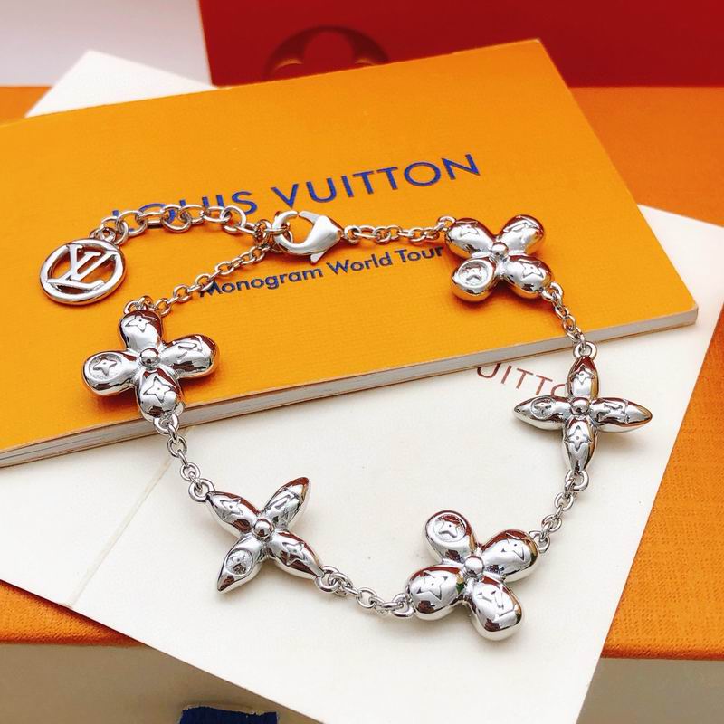 LV Bracelet 12yxx236 (8)