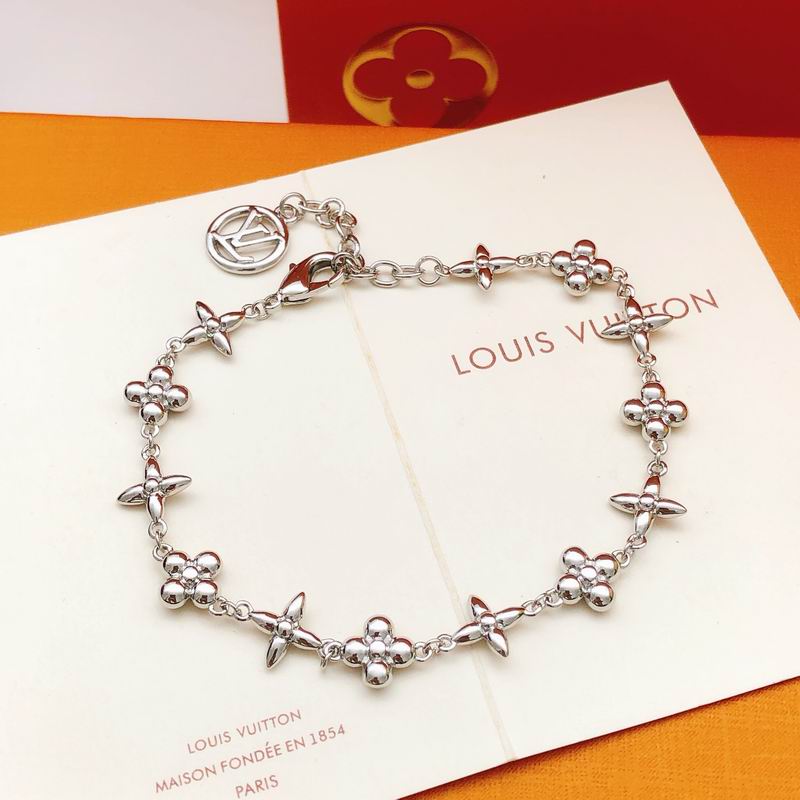 LV Bracelet 12yxx240 (11)