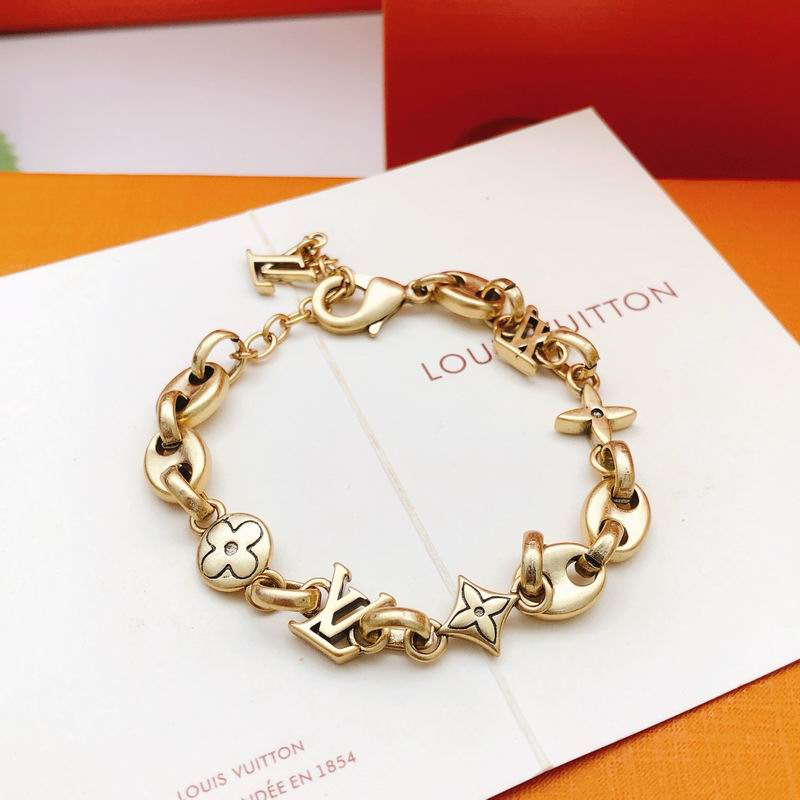 LV Bracelet 12yxx241 (4)
