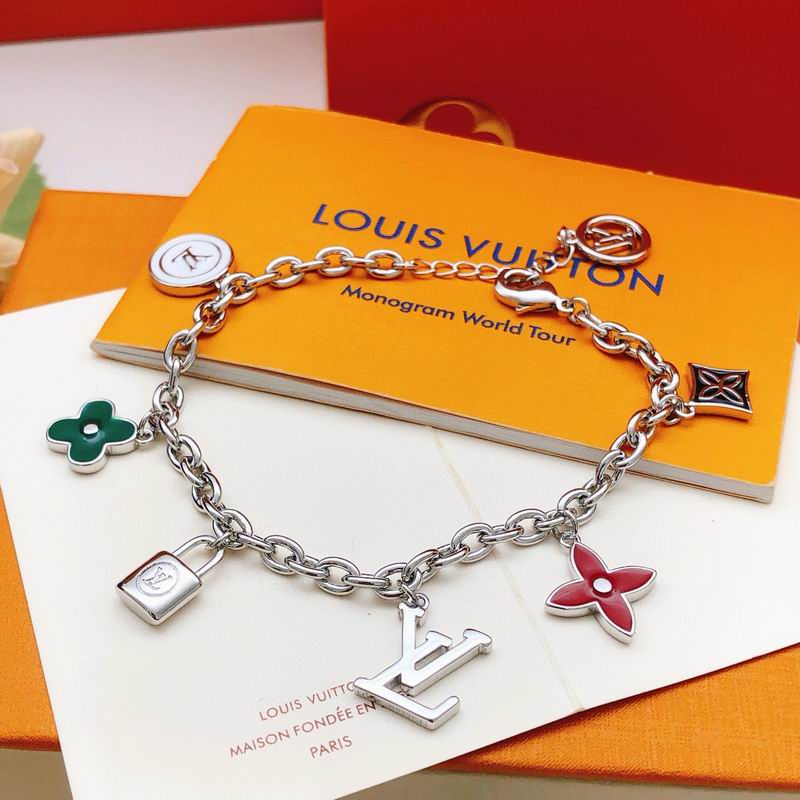 LV Bracelet 12yxx242 (1)
