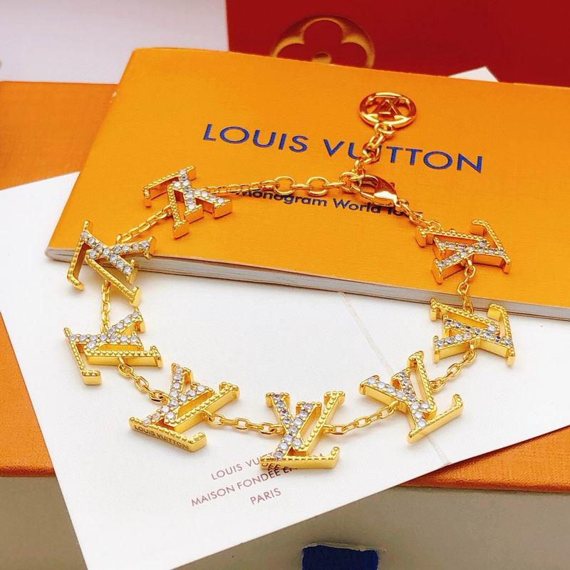 LV Bracelet 12yxx243 (4)